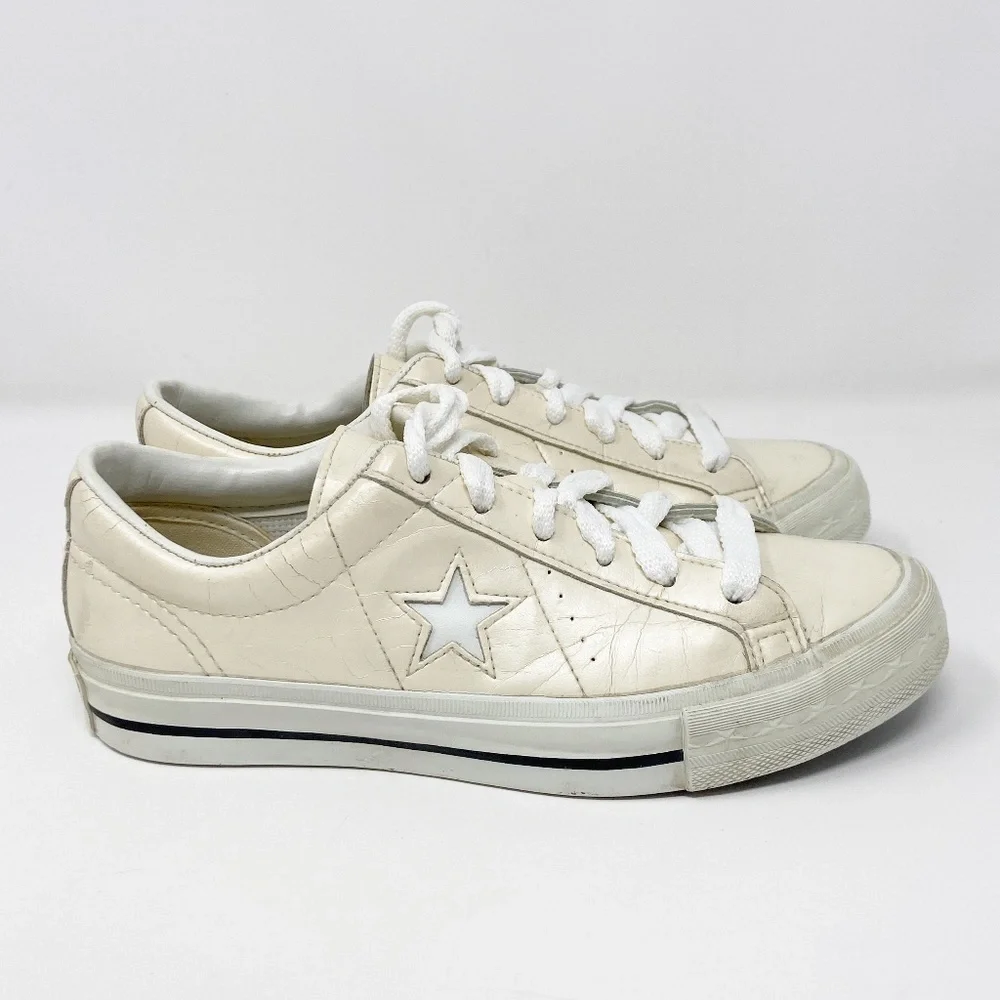 CONVERSE | Pearlescent Cream Sneaker Wmn 6 - Picture 2 of 14